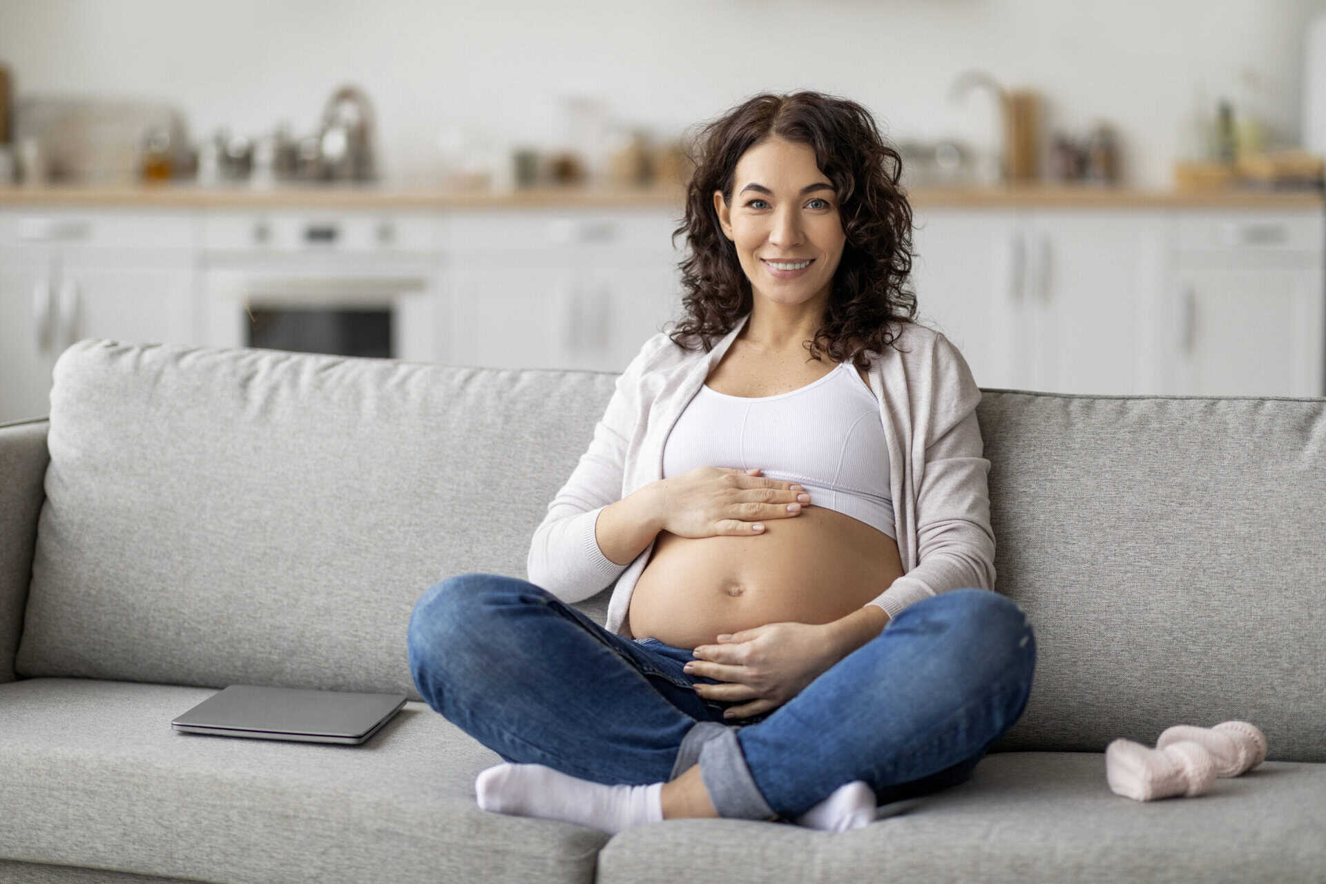 What's the Difference Between a Gestational Carrier and a Surrogate?